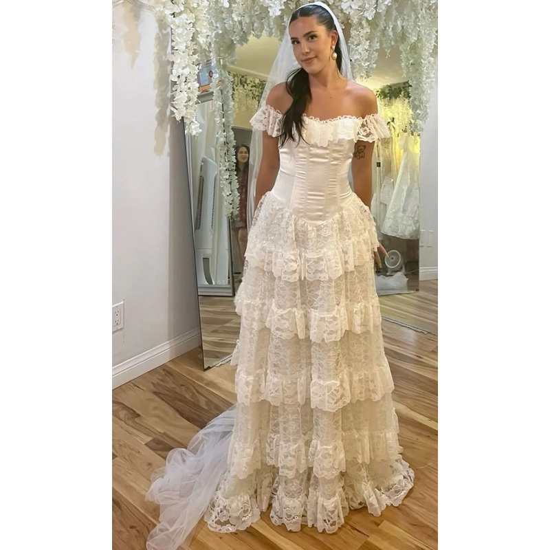 White Off Shoulder A-Line Lace Tiered Long Wedding Dress Birthday Outfits DP3846