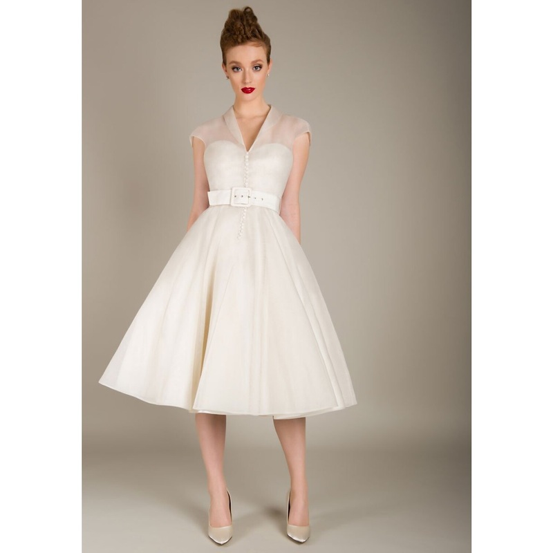 Aimishang A-Line Cocktail Dresses 1950s Dress Graduation Knee Length Sleeveless V Neck Wednesday Addams Family Tulle with Sash / Ribbon