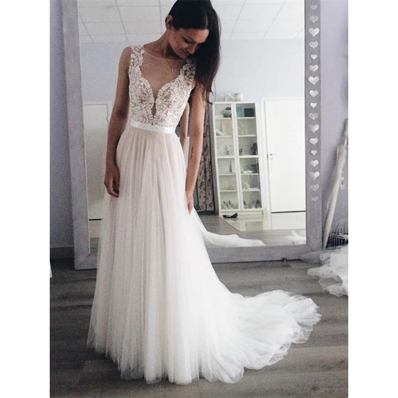 Marvelous Tulle A-line Illusion Appliques Wedding Dresses Elegant Handmade Wholesale