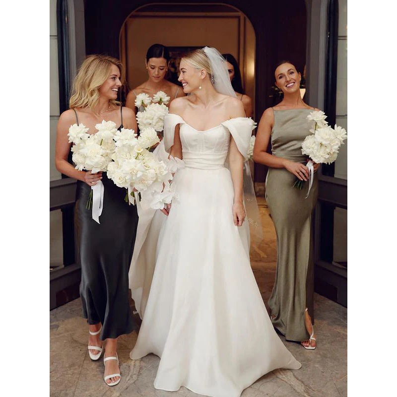 Nifty Organza Sweetheart Neckline A-line Chapel Train Wedding Dress Simple Off Shoulder Elegant