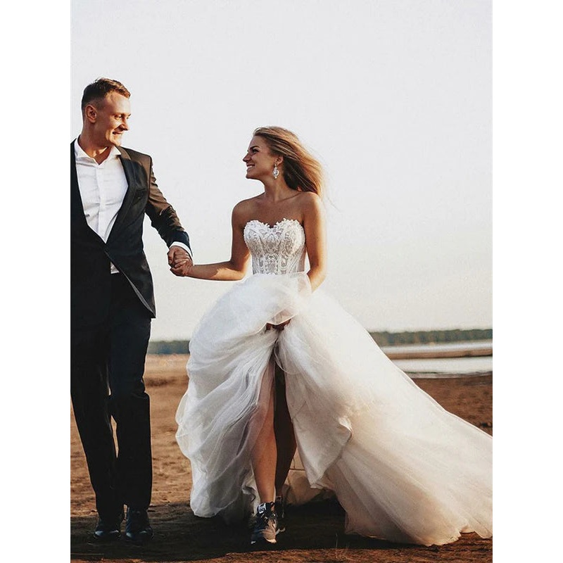 Sweetheart Tulle Wedding Dresses A-line Bridal Gowns With Appliques Beautiful Wholesale