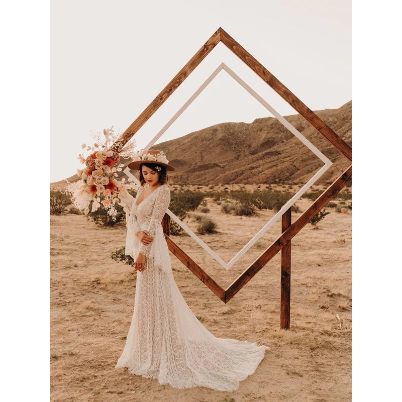 Wonderful Longsleeves Illusion V-neck Lace Wedding Dresses A-Line Backless Bridal Gowns Charming