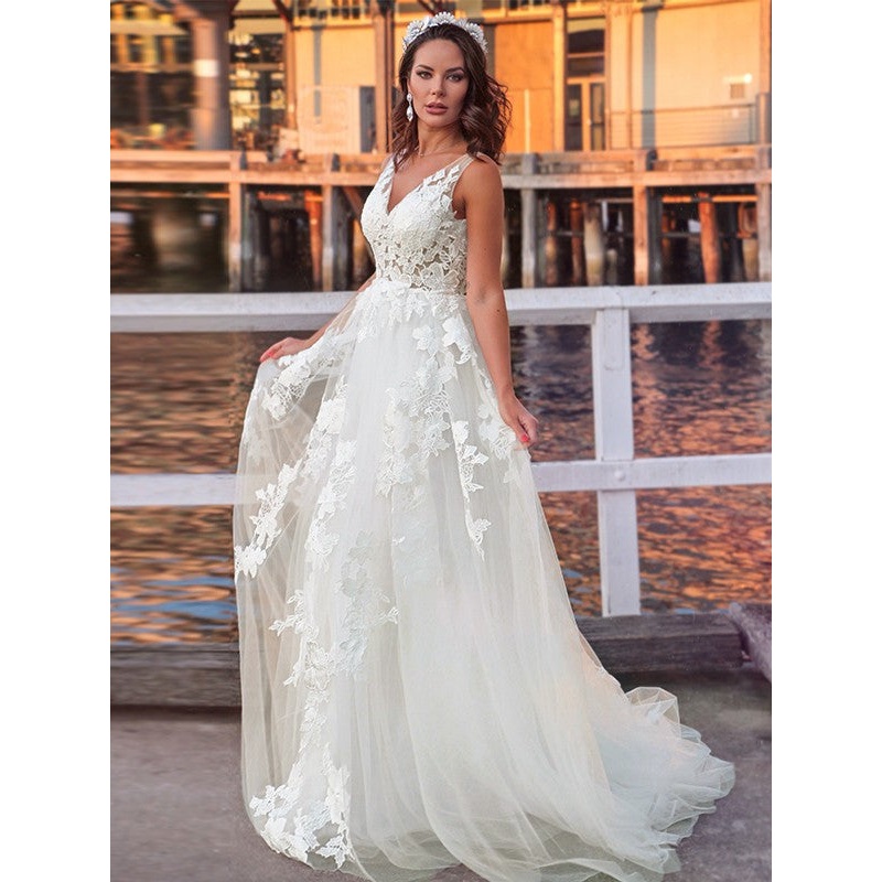 Aimishang  A-Line/Princess Tulle Sleeveless Applique V-neck Sweep/Brush Train Wedding Dresses