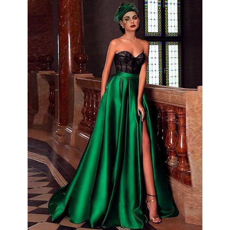 A-Line Evening Gown Vintage Dress Christmas Court Train Sleeveless Sweetheart Pocket Satin with Slit Embroidery Pocket