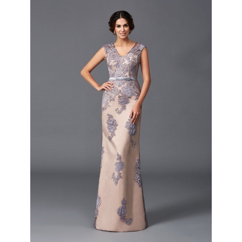 Sheath/Column Straps Applique Sleeveless Long Satin Dresses