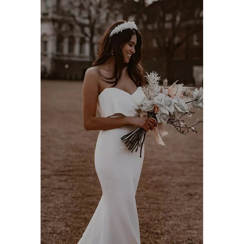 Simple Mermaid Sweetheart White Satin Wedding Dresses