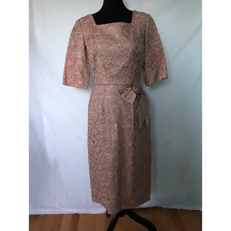 1950s Rose Beige Lace Short Sleeves Square Neckline Mother Of The Bride Dress